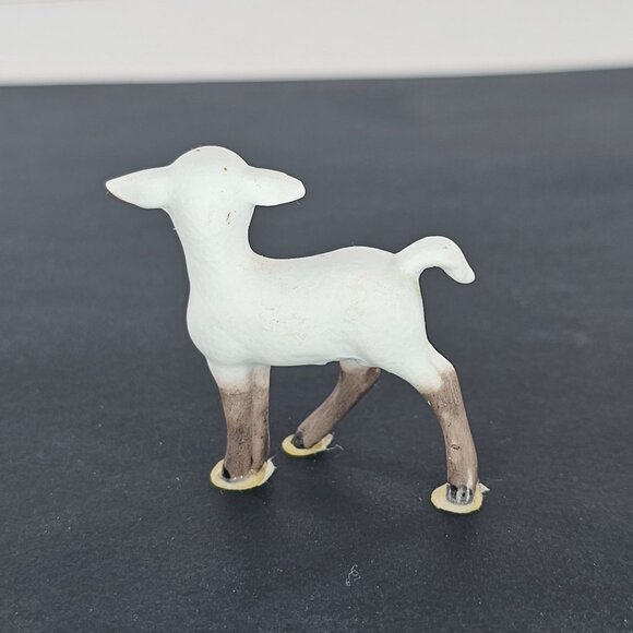 Freeman McFarlin George Good Sheep Lamb Standing Miniature Figurine *Chip - Picture 3 of 8